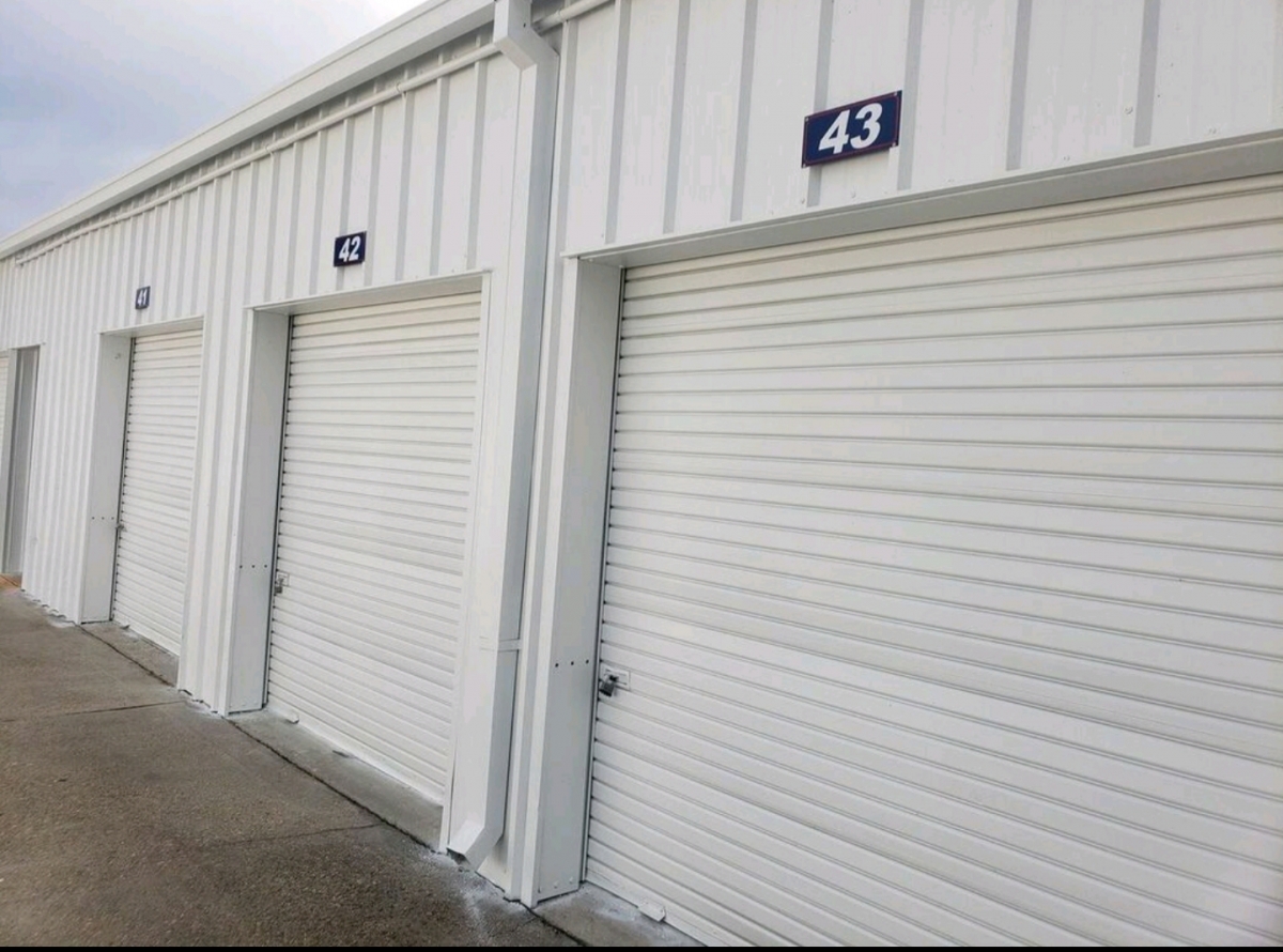 Storage Units 